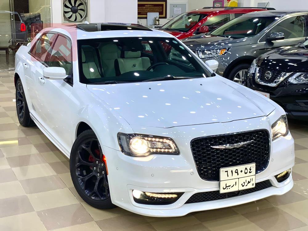 کرایسلەر 300